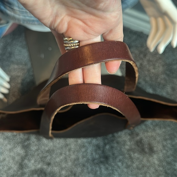 KMM&Co large brown Kodiak leather tote - Picture 9 of 17